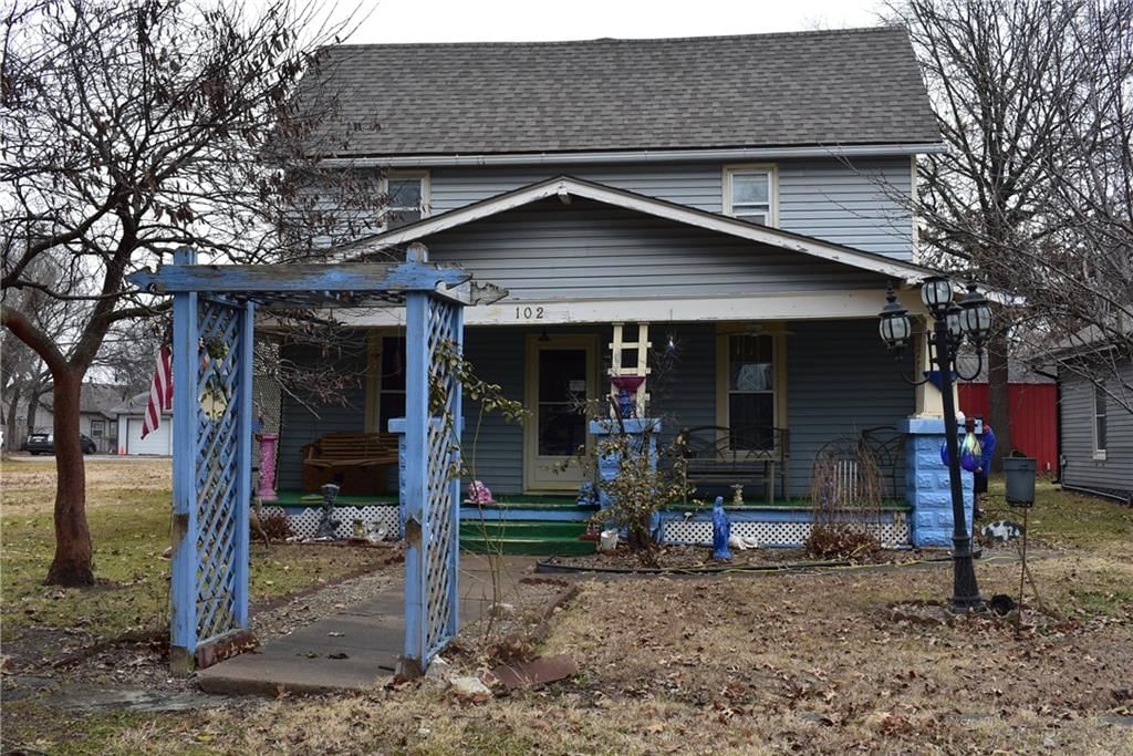 102 Brown Avenue, Osawatomie, KS