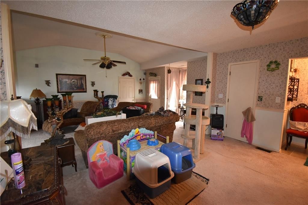 102 Brown Avenue — photo 8