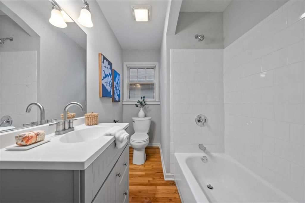 1908 W 47th Terrace — photo 13