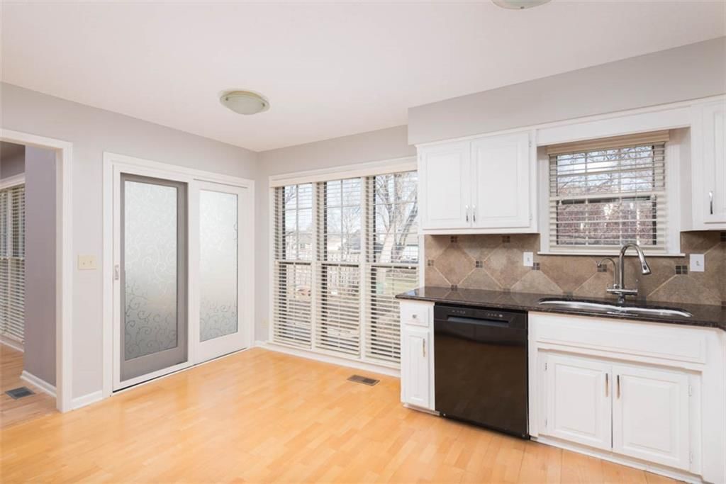 12019 England Street — photo 14