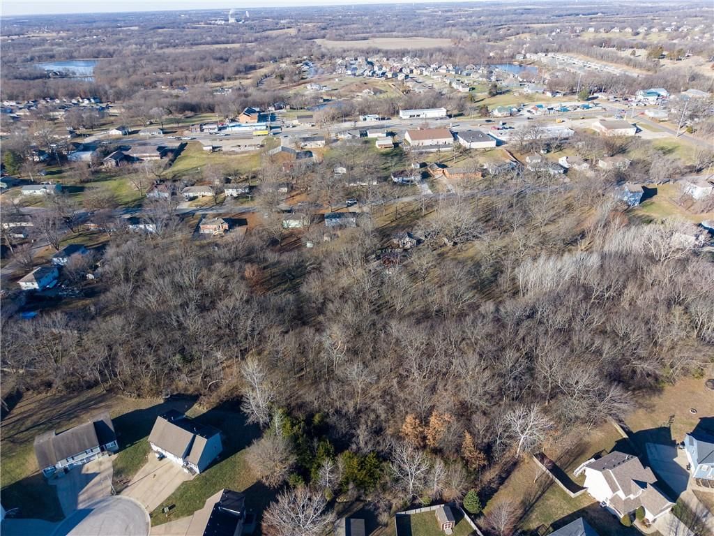 Lexington Road — photo 5