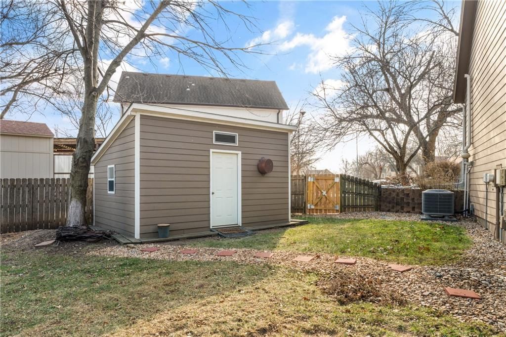 15132 W 147th Street — photo 37