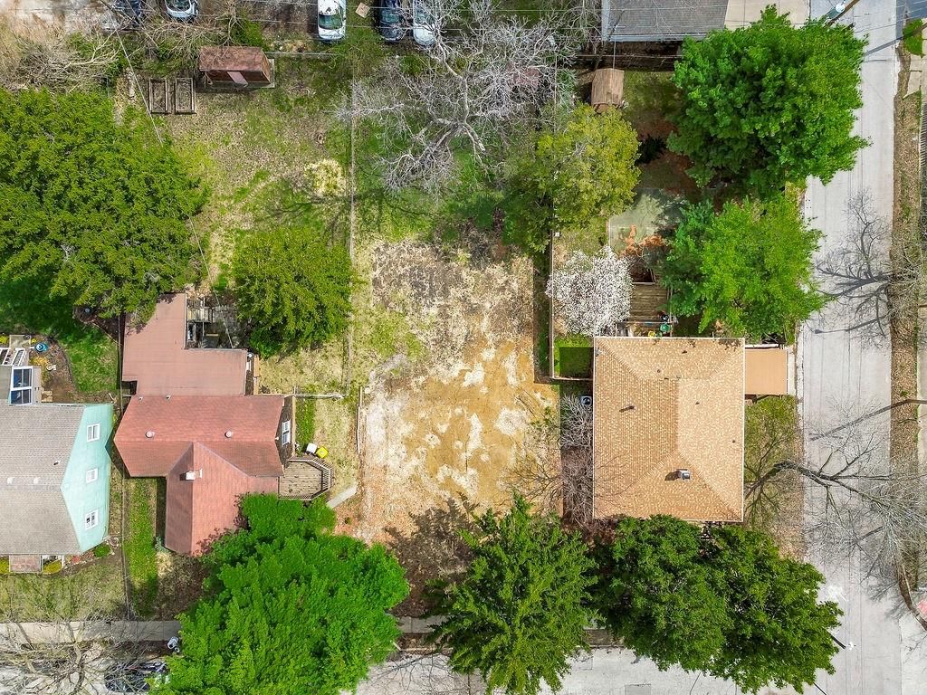 6035 Charlotte Street — photo 8