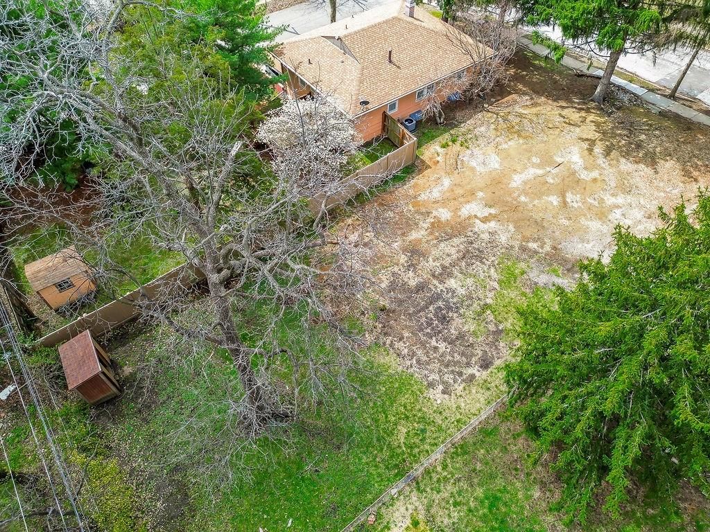 6035 Charlotte Street — photo 9