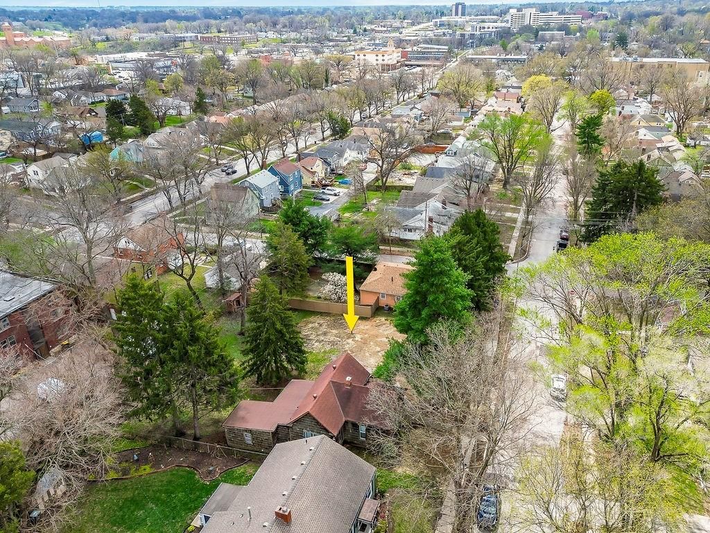 6035 Charlotte Street — photo 10