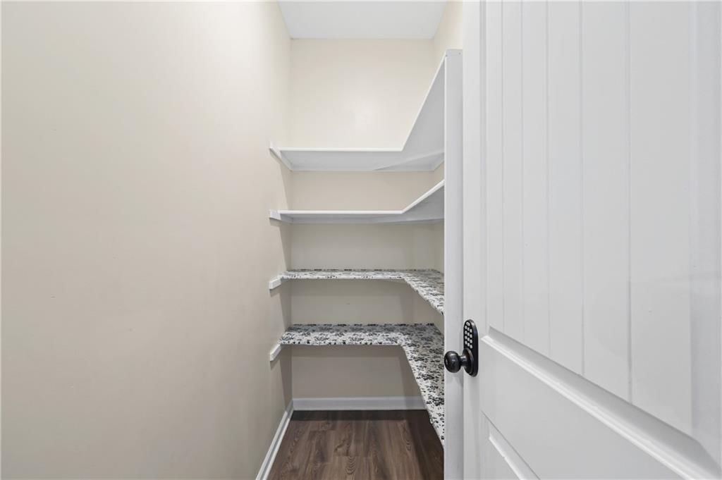 1402 SW 8th Terrace — photo 8