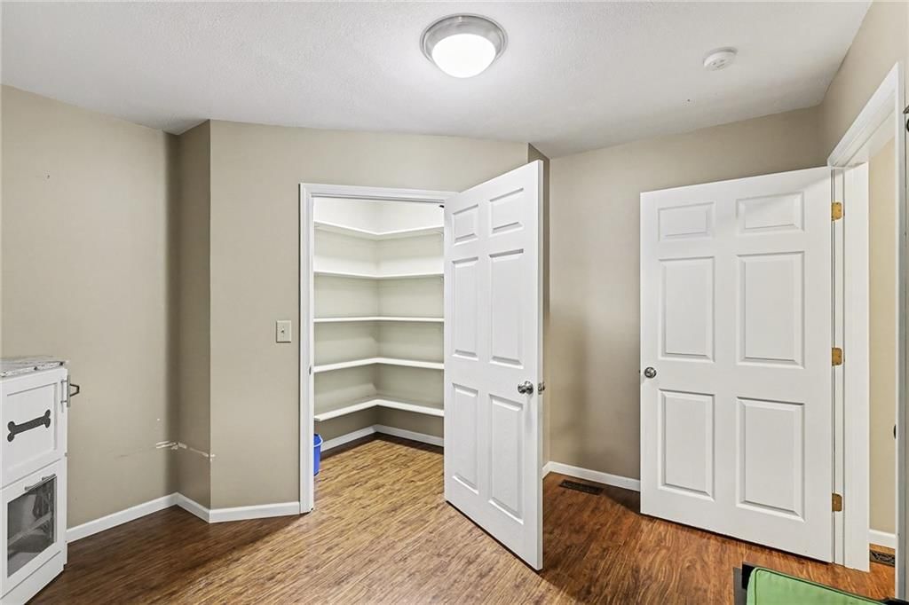 4539 Neosho Road — photo 16