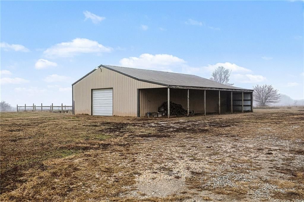 4539 Neosho Road — photo 37
