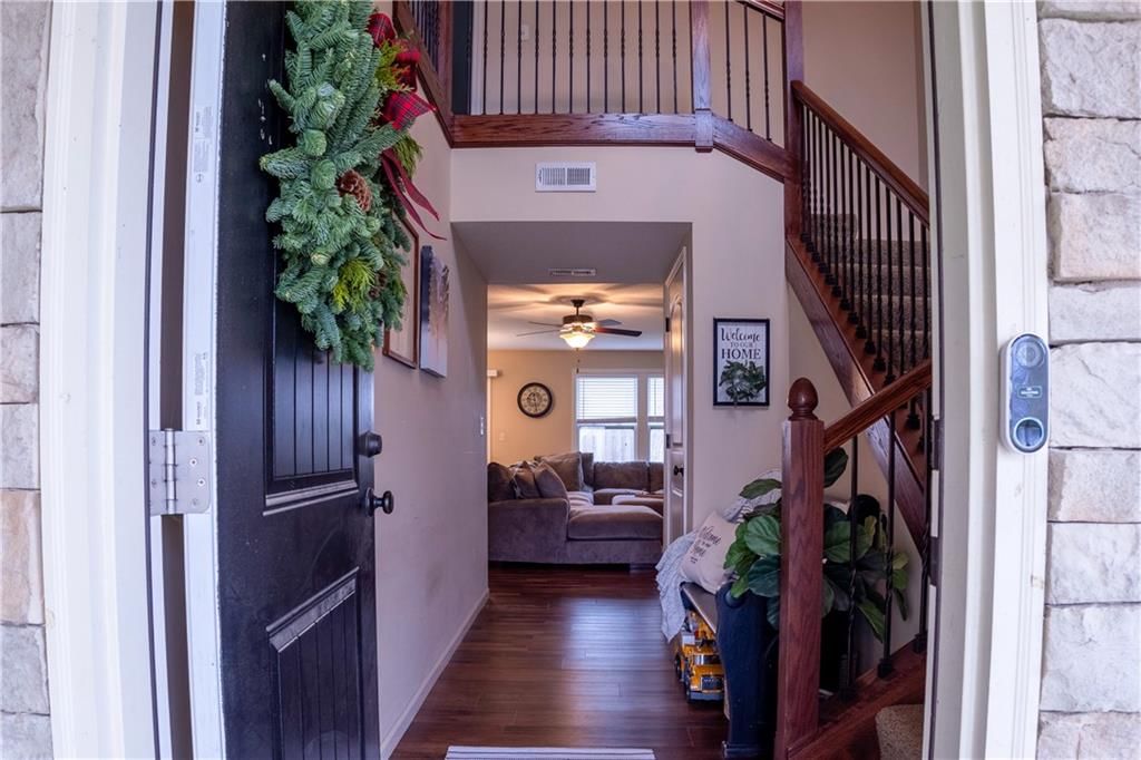804 W 30th Street — photo 3