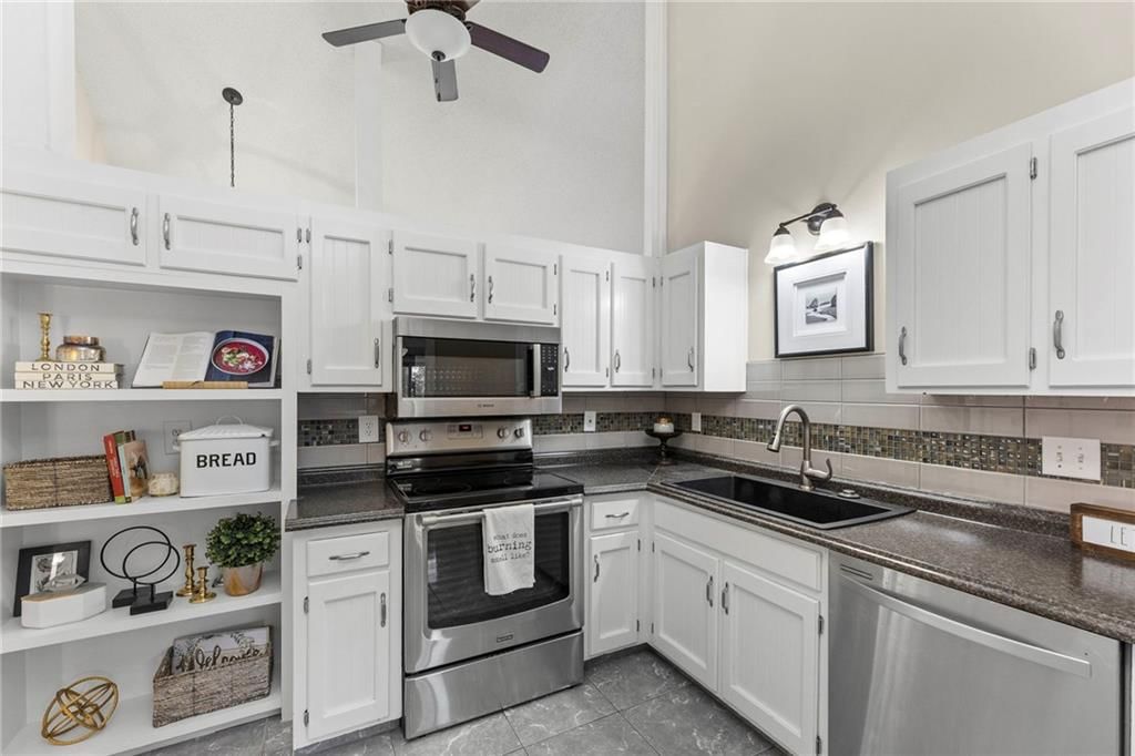 14900 W 91ST Terrace — photo 10