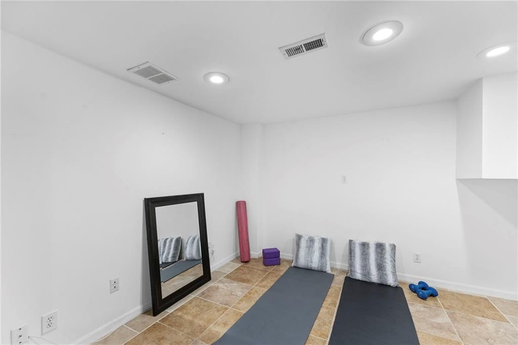 14900 W 91ST Terrace — photo 25