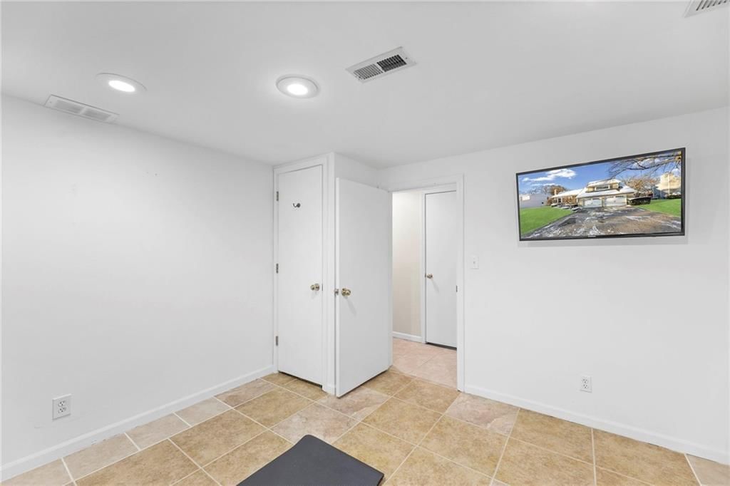 14900 W 91ST Terrace — photo 26