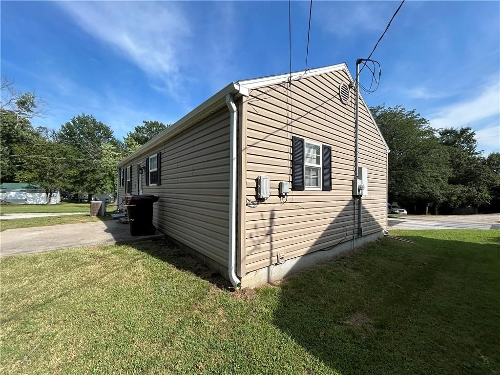 323 Hamilton Drive — photo 5