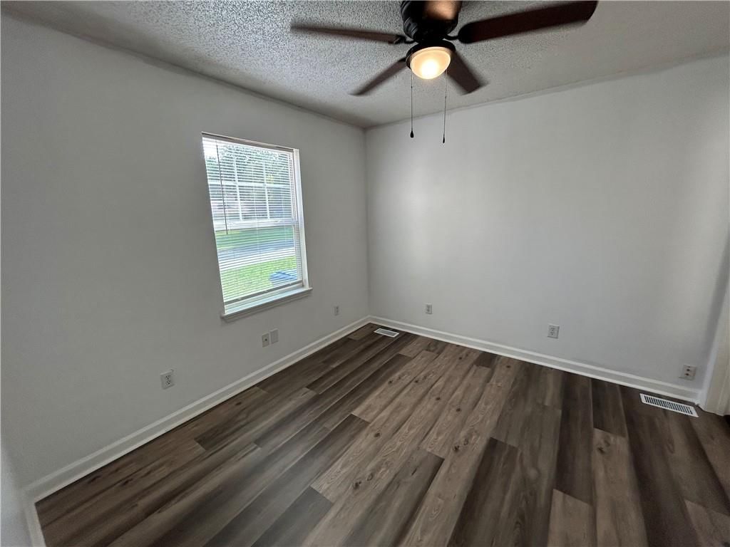323 Hamilton Drive — photo 12