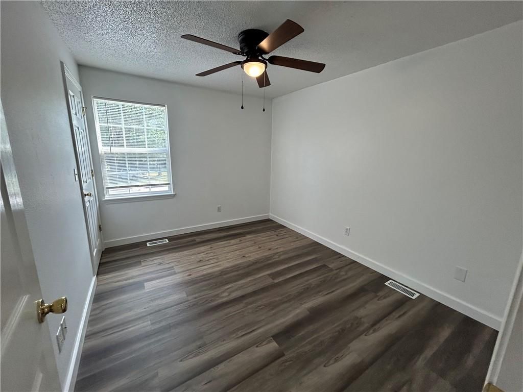 323 Hamilton Drive — photo 16