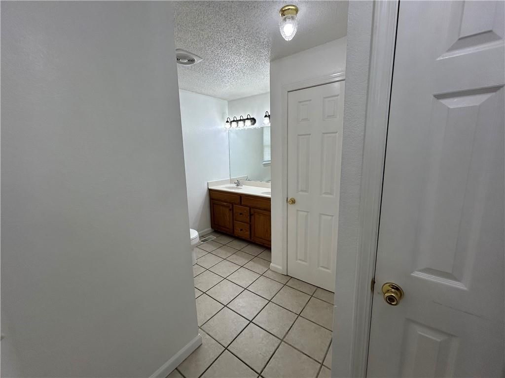 323 Hamilton Drive — photo 23