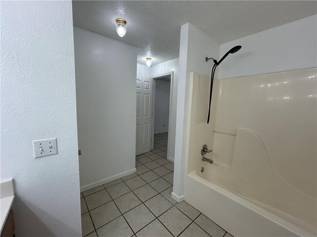 323 Hamilton Drive — photo 25