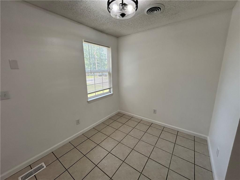 323 Hamilton Drive — photo 31