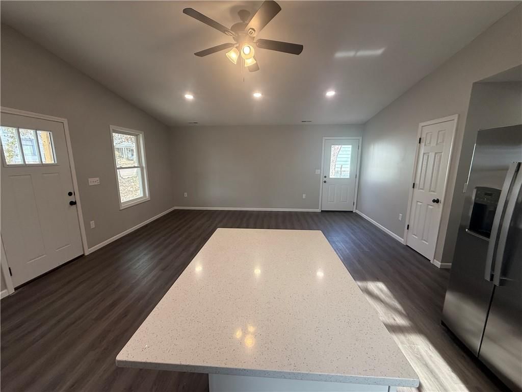 821 North Street — photo 3