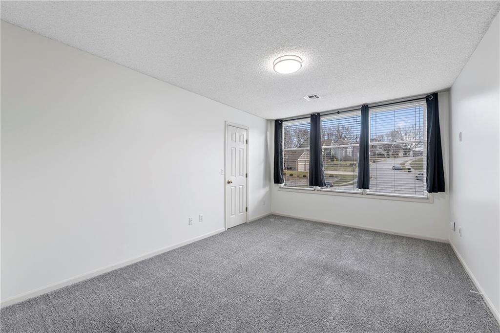 6650 NW MONTICELLO Drive — photo 37