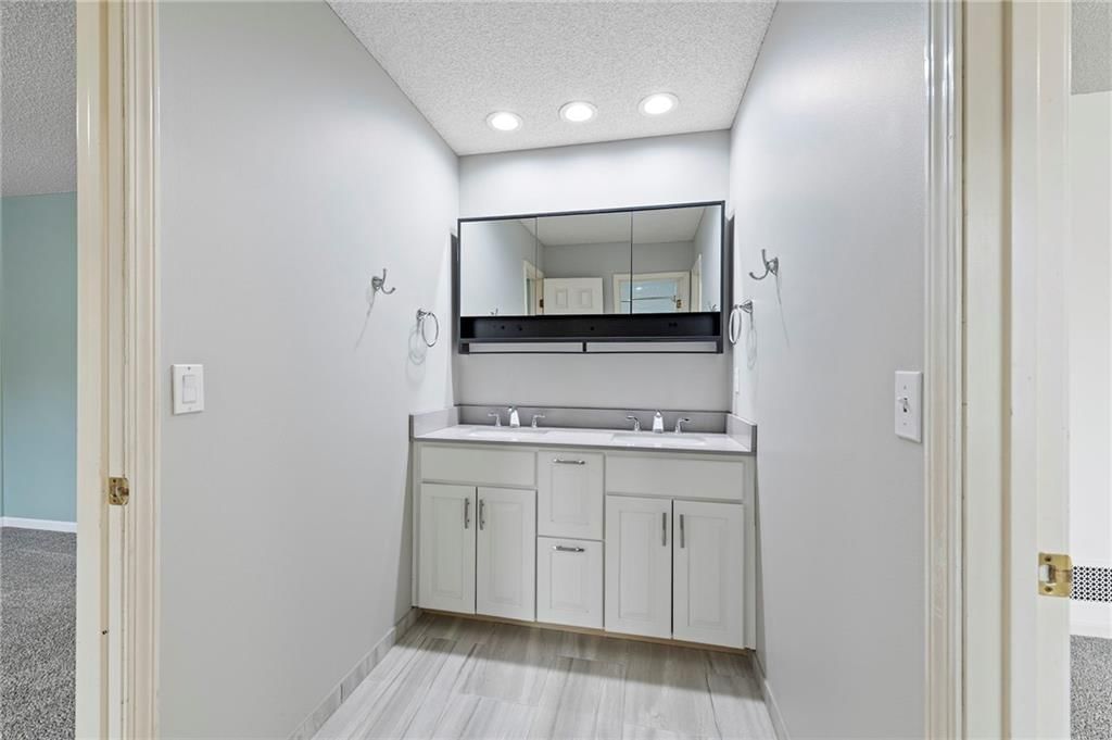 6650 NW MONTICELLO Drive — photo 39