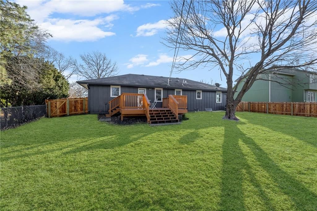 8534 Stearns Avenue — photo 33