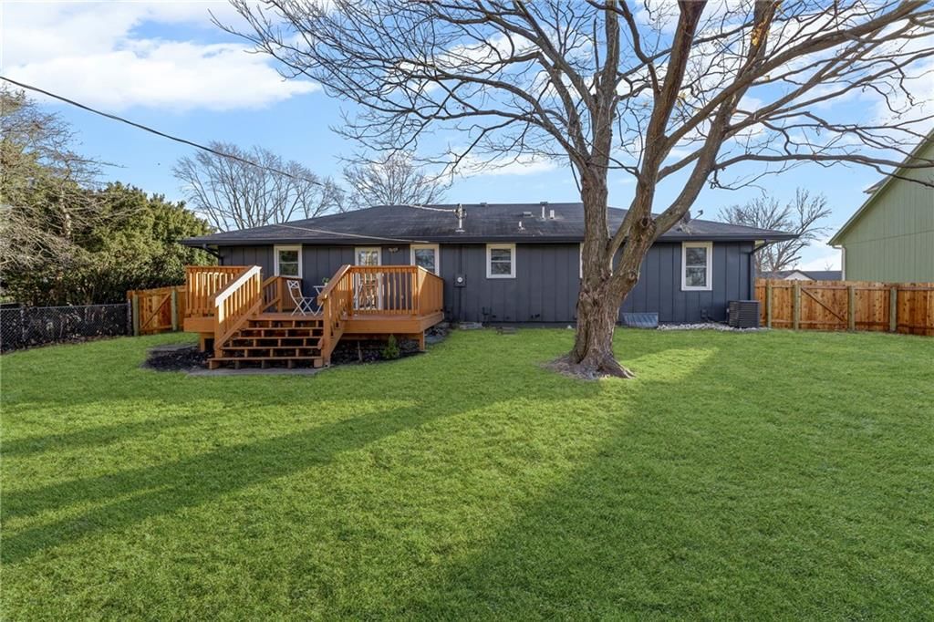 8534 Stearns Avenue — photo 34