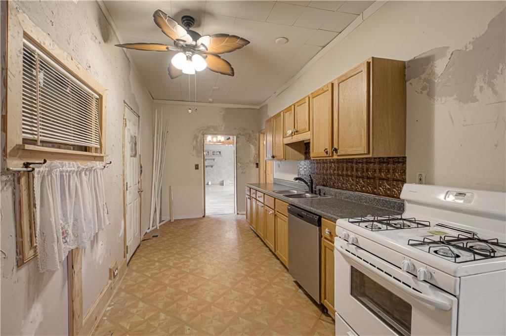 125 S Brookside Street — photo 11