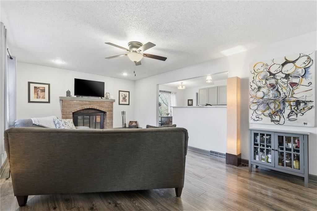 6757 N Garfield Avenue — photo 5