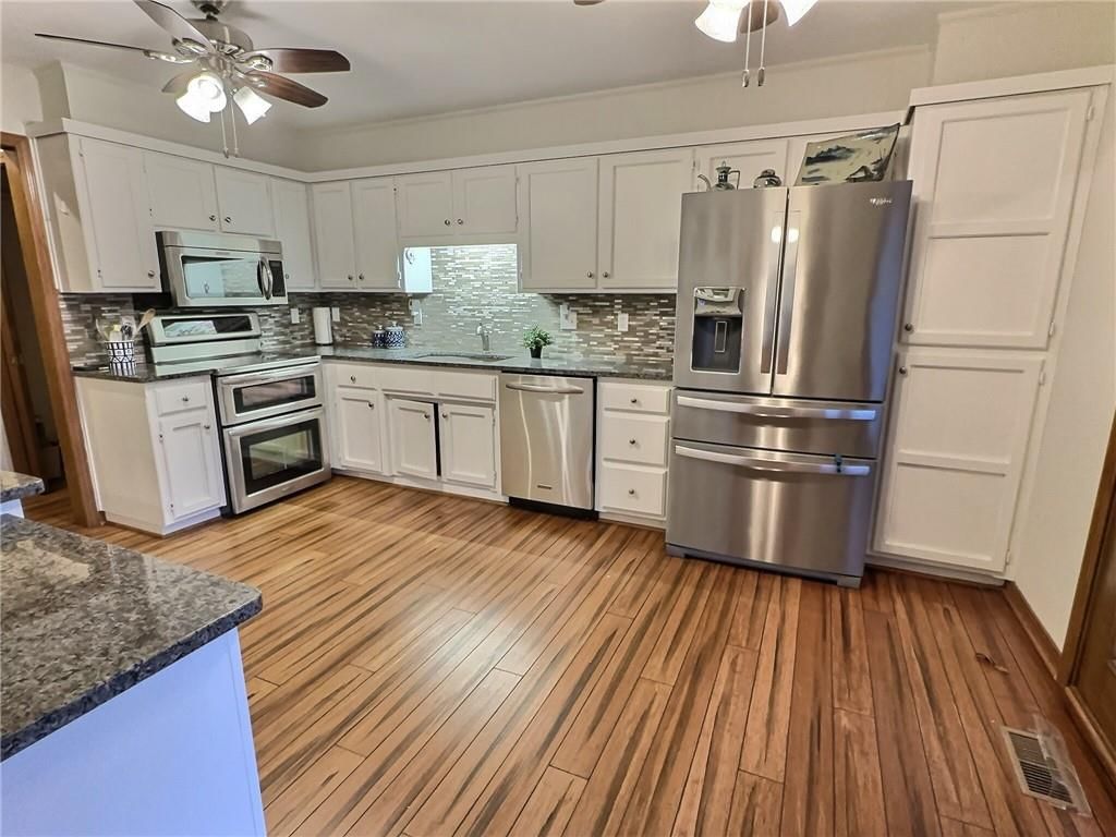503 S Prewitt Street — photo 8