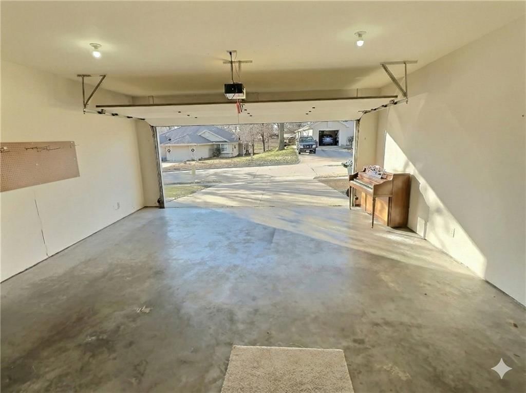 503 S Prewitt Street — photo 15