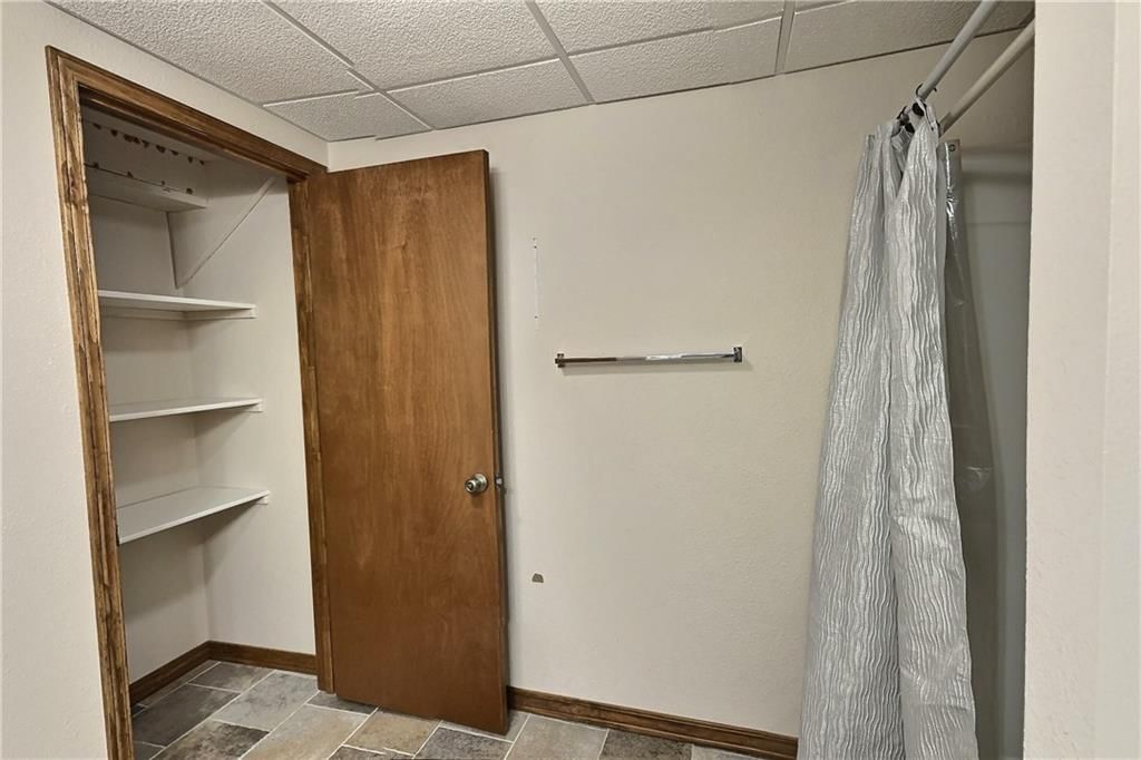 503 S Prewitt Street — photo 32
