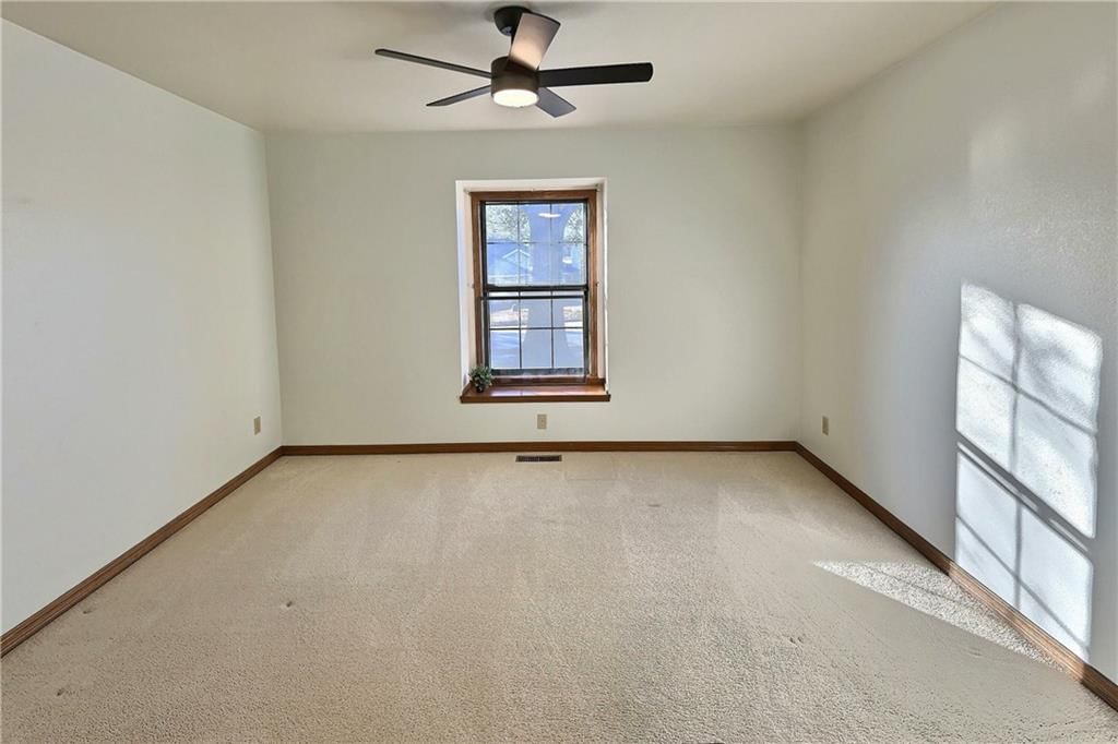 503 S Prewitt Street — photo 34