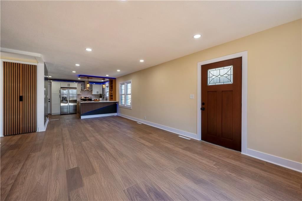 3826 Victory Drive — photo 4