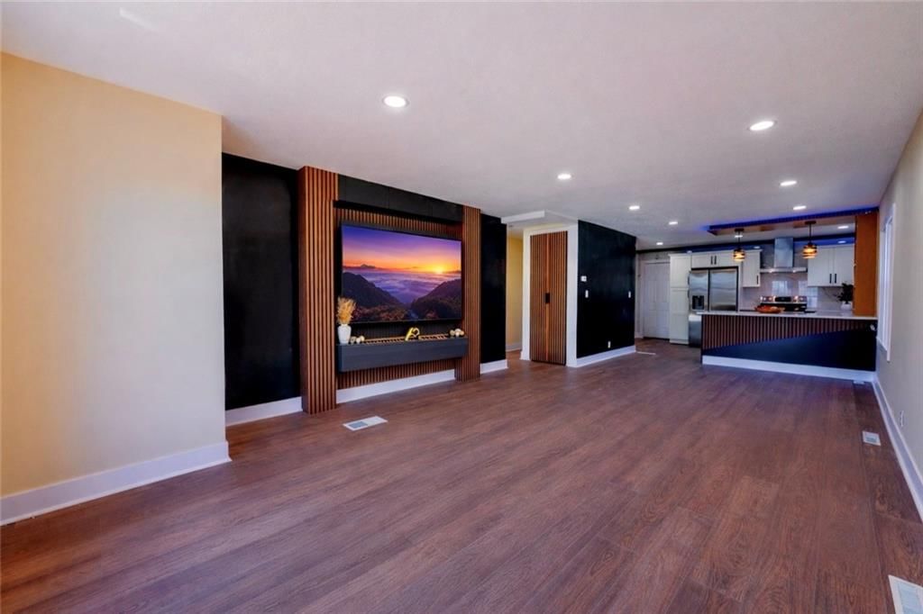 3826 Victory Drive — photo 5