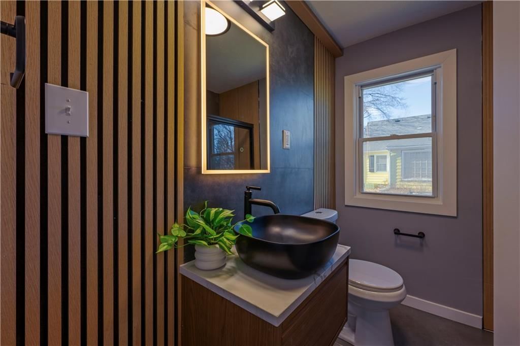 3826 Victory Drive — photo 16