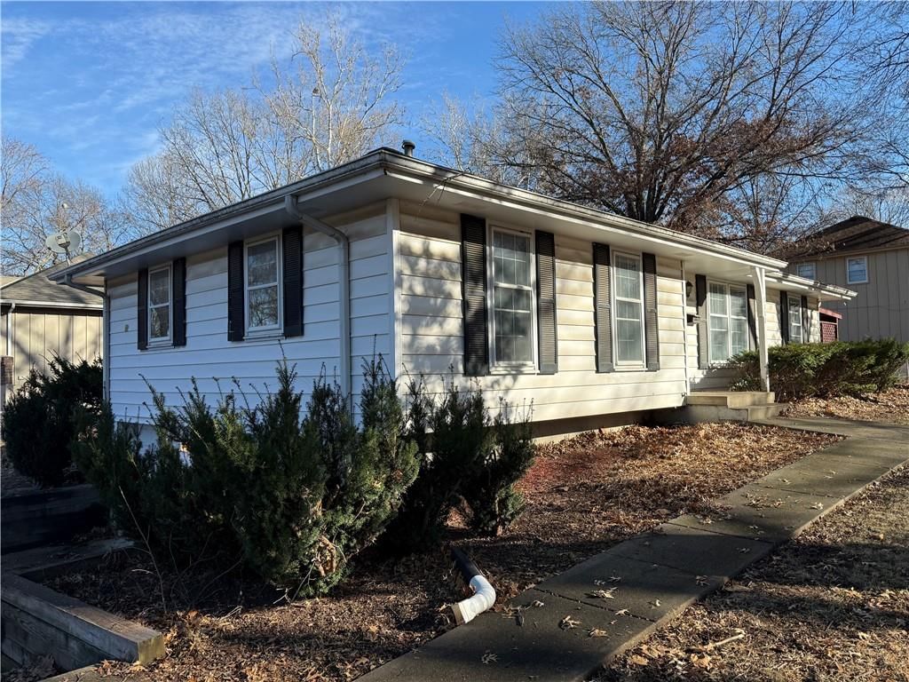 8200 E 104th Terrace — photo 30