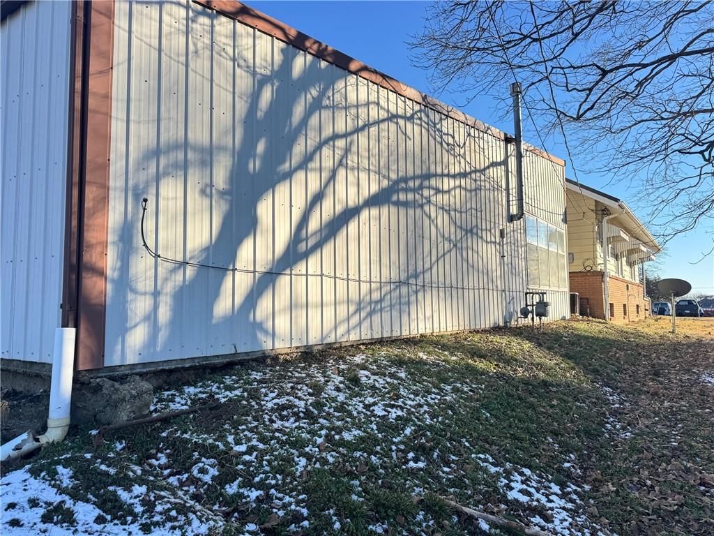 206 E Main Street — photo 2