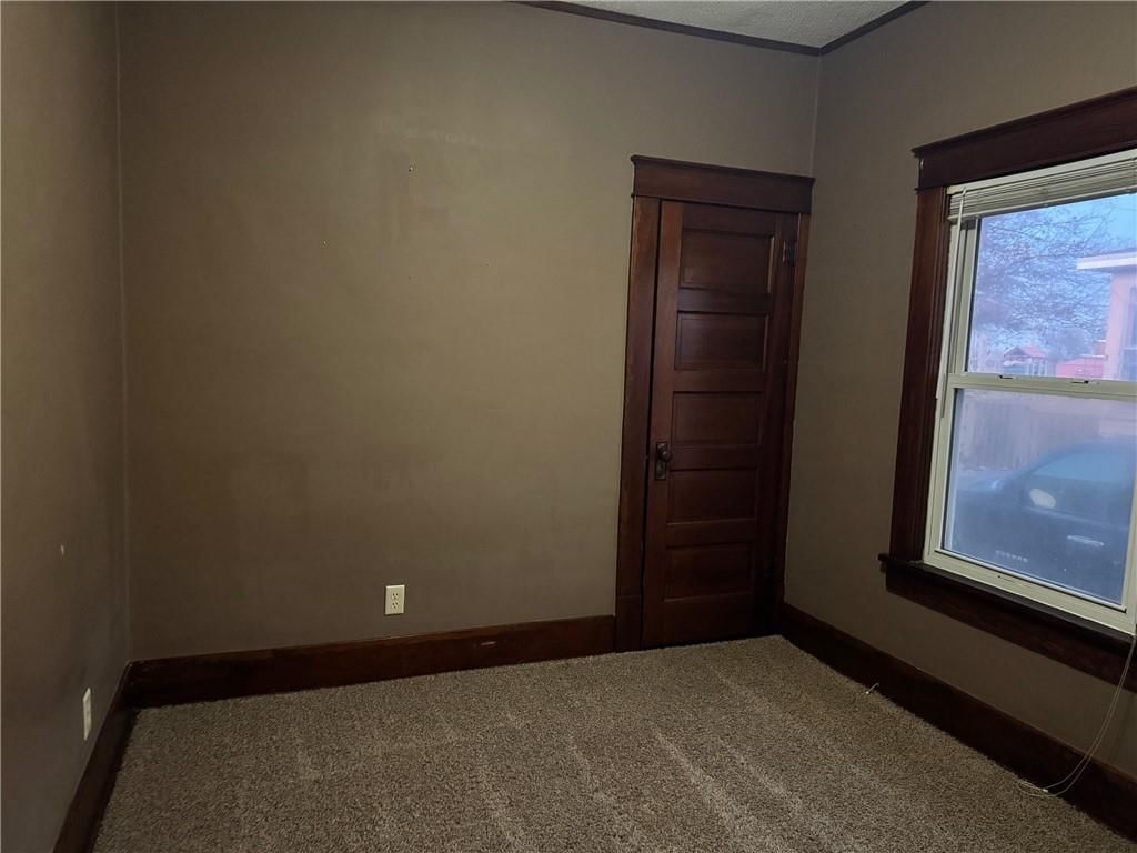 206 E Main Street — photo 11
