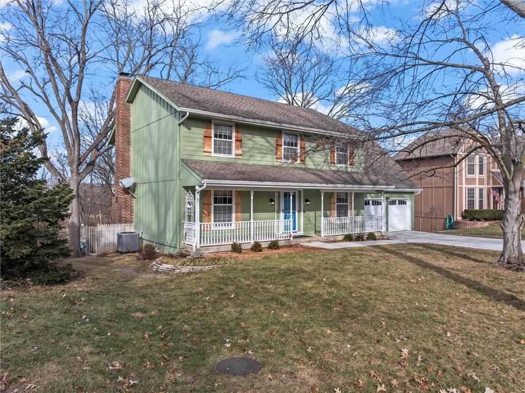 16318 W Briarwood Court — photo 2