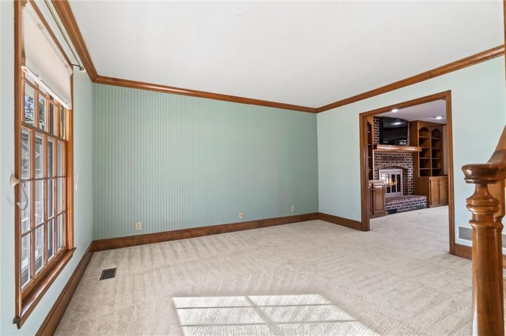 16318 W Briarwood Court — photo 6