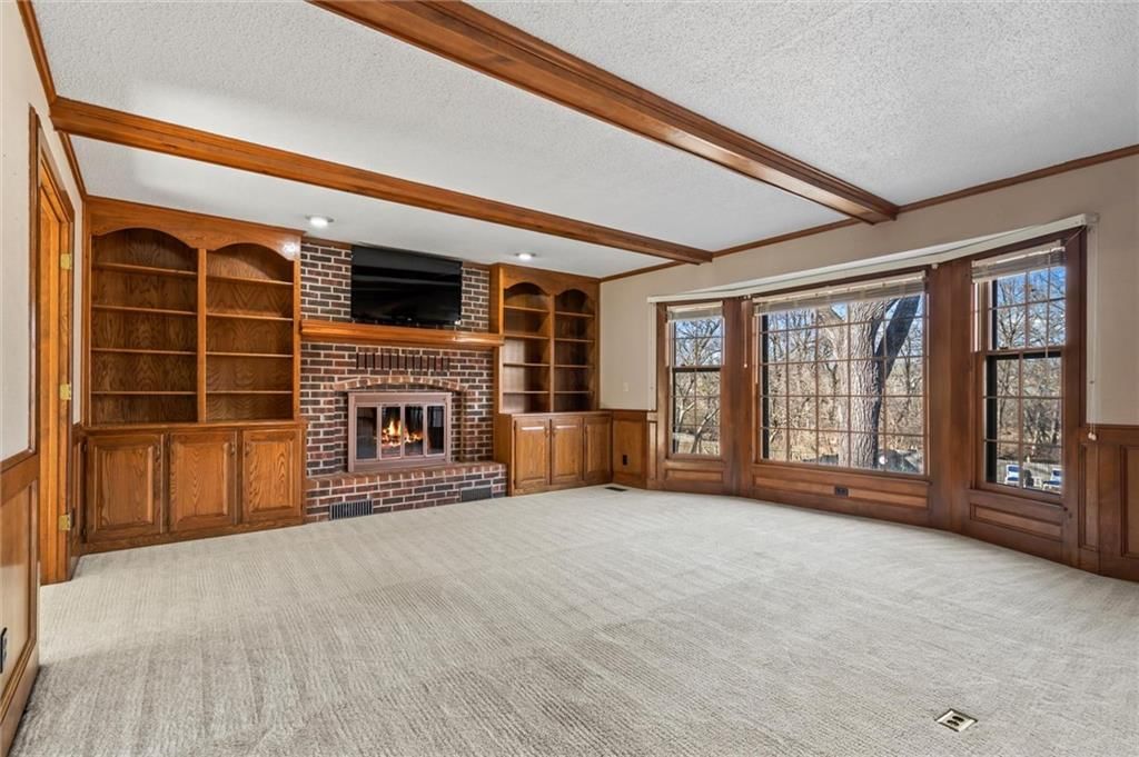 16318 W Briarwood Court — photo 8