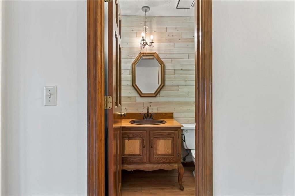 16318 W Briarwood Court — photo 19