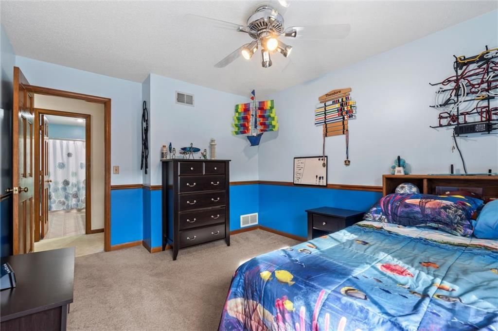 16318 W Briarwood Court — photo 26