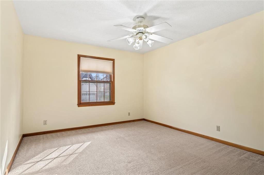 16318 W Briarwood Court — photo 30
