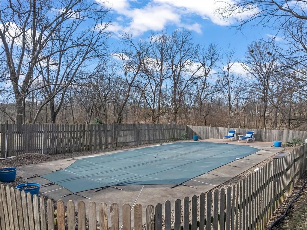 16318 W Briarwood Court — photo 39