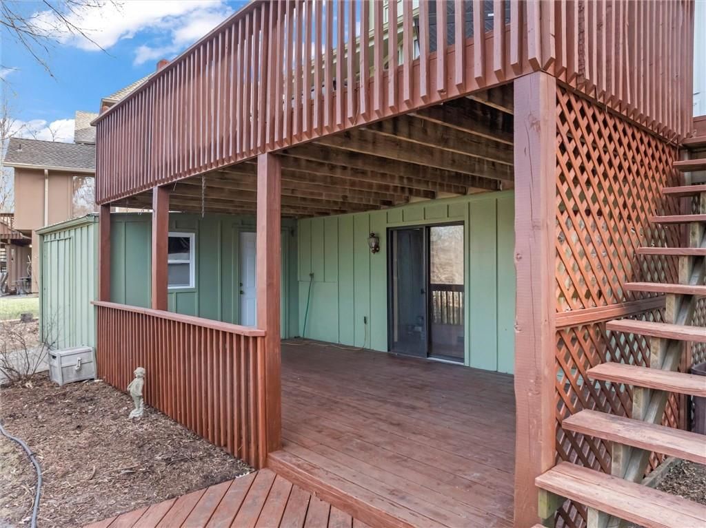 16318 W Briarwood Court — photo 42