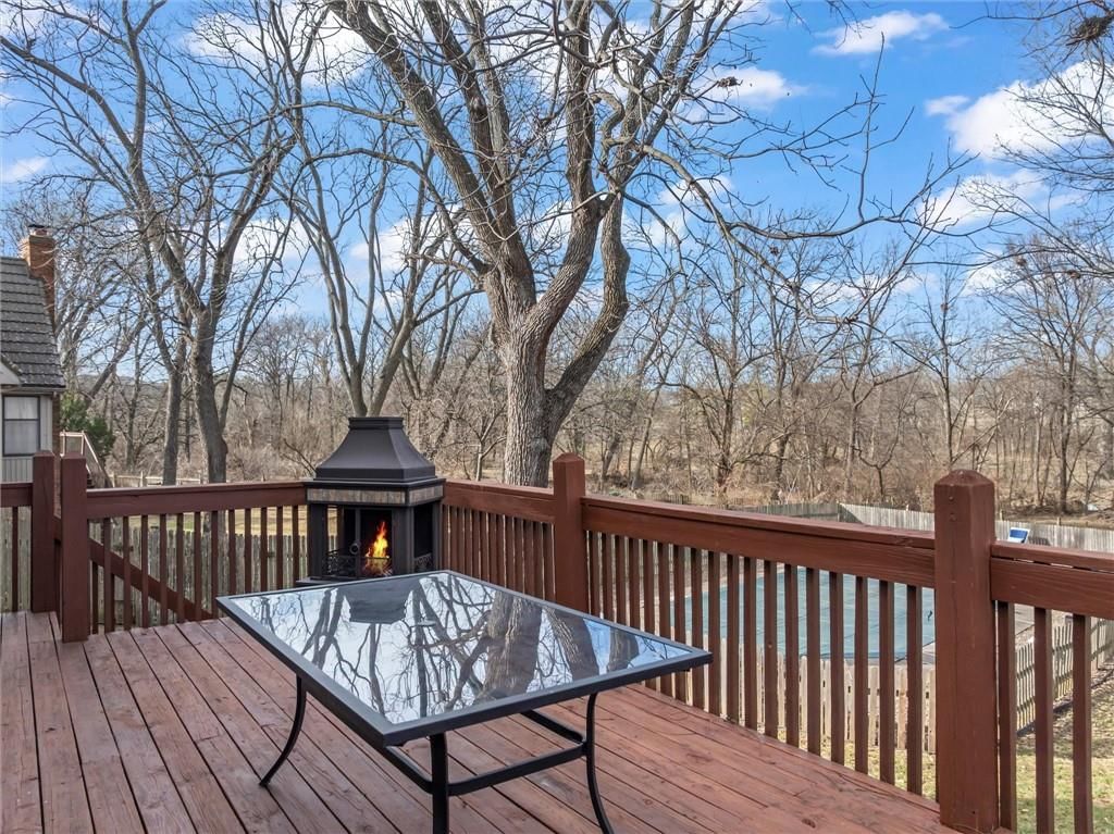 16318 W Briarwood Court — photo 45