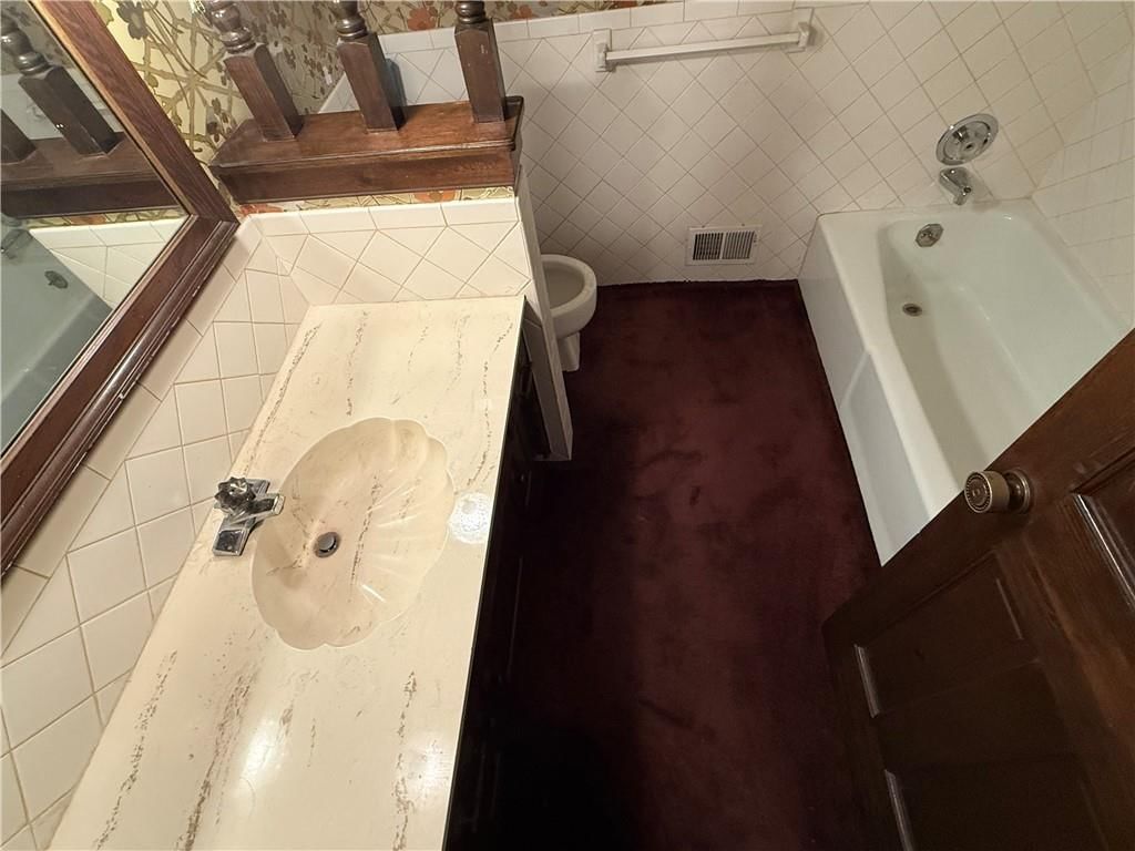 7026 Lakeshore Drive — photo 10