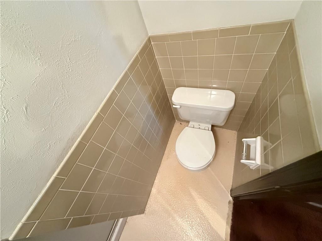 7026 Lakeshore Drive — photo 17